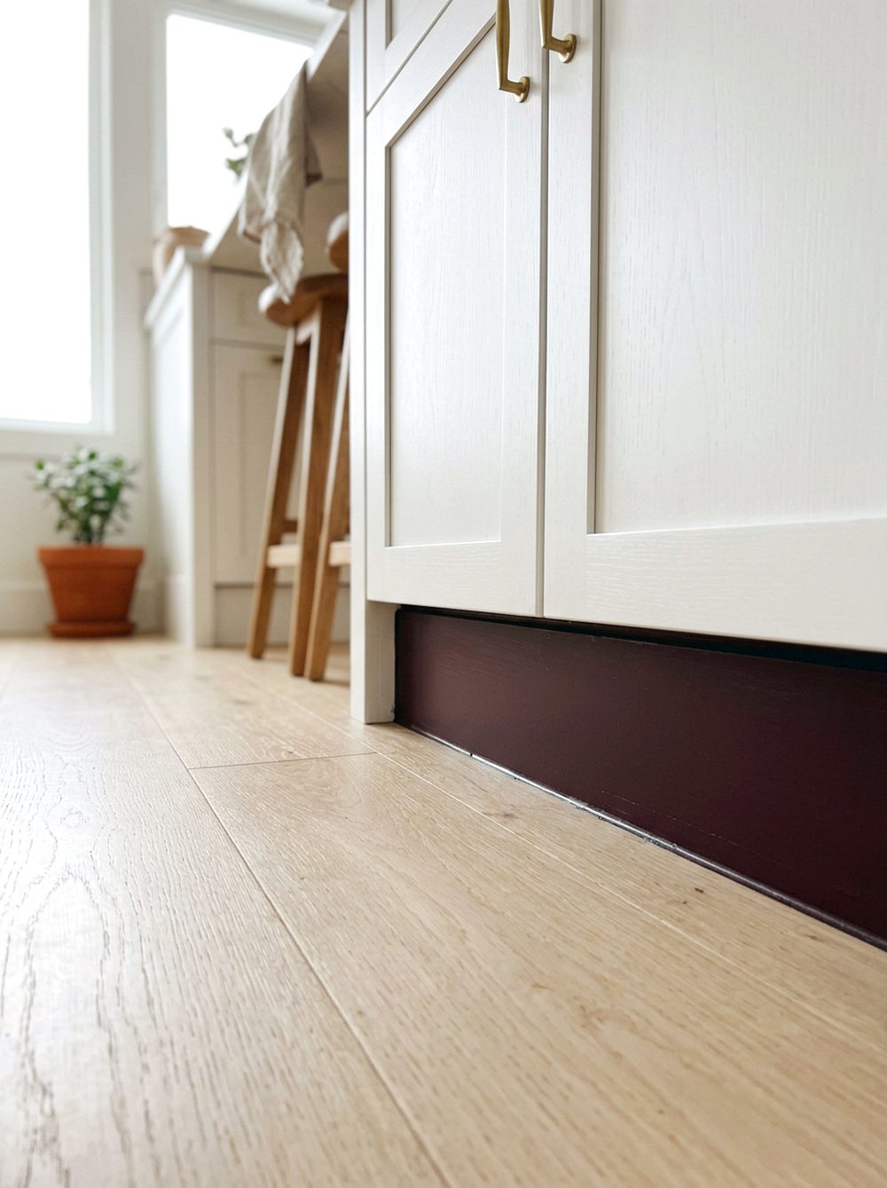 Roll-Up Door Toaster Garage